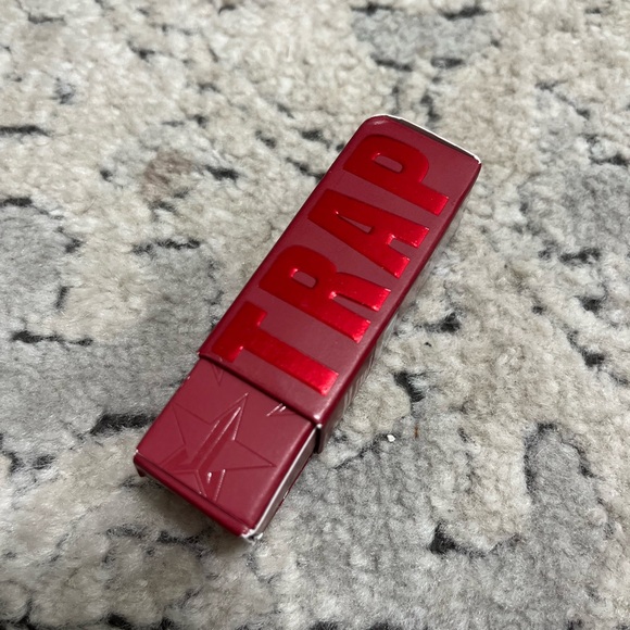 NIB Jeffree Star Velvet Trap Lipstick in Mouse Trap - Picture 3 of 4
